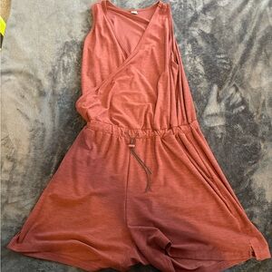 Activewear Romper (rust/maroon)